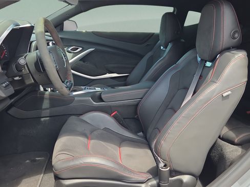Used 2023 Chevrolet Camaro ZL1 RWD image 11