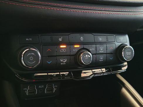 Used 2022 Dodge Durango R/T RWD image 27