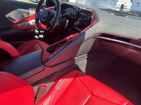 Used 2024 Chevrolet Corvette Stingray w/ Z51 Performance Package image 32