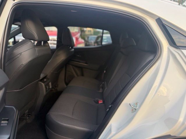 Used 2026 Toyota C-HR AWD/4WD image 23