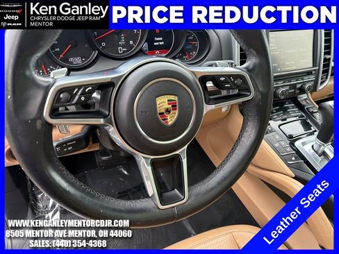 Used 2016 Porsche Cayenne AWD/4WD image 13