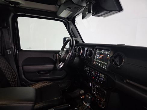 Used 2021 Jeep Gladiator Overland AWD/4WD image 23