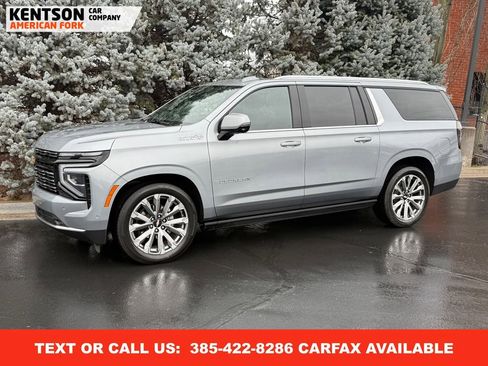 Used 2025 Chevrolet Suburban High Country image 1