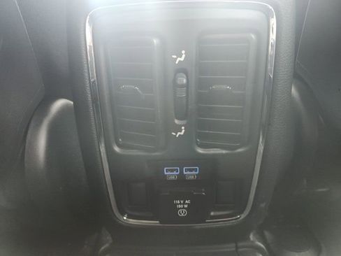 Used 2020 Jeep Grand Cherokee Limited AWD/4WD image 19