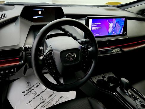Used 2024 Toyota Prius Prime image 36