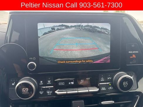 Used 2024 Toyota Highlander XSE FWD image 20