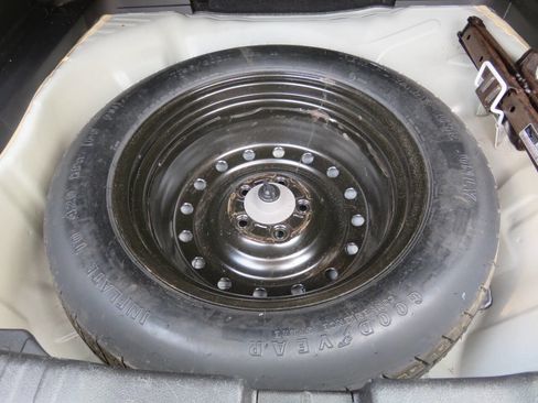 Used 2015 Honda CR-V LX image 35