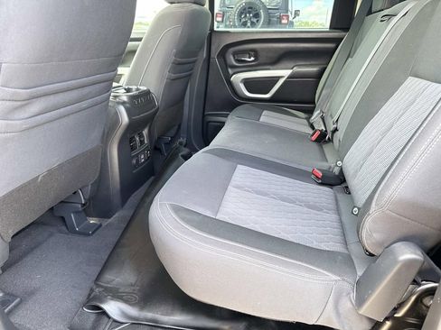 Certified 2021 Nissan Titan SV w/ SV Convenience Package RWD image 13