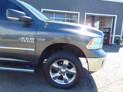 Used 2018 RAM 1500 Big Horn AWD/4WD image 11
