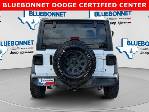 Used 2018 Jeep Wrangler Sport AWD/4WD image 6