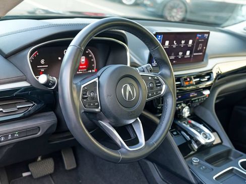 Used 2025 Acura MDX SH-AWD w/ Technology Package image 21