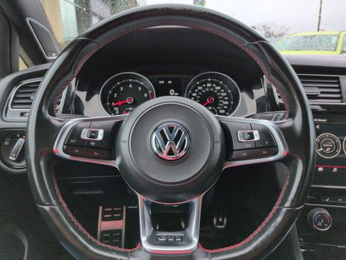 Used 2019 Volkswagen GTI SE w/ SE Experience Package image 16