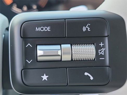 New 2026 Hyundai Santa Fe SE image 9