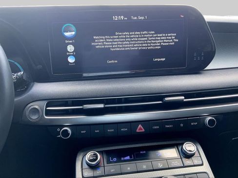 Used 2023 Hyundai Palisade SEL FWD image 7