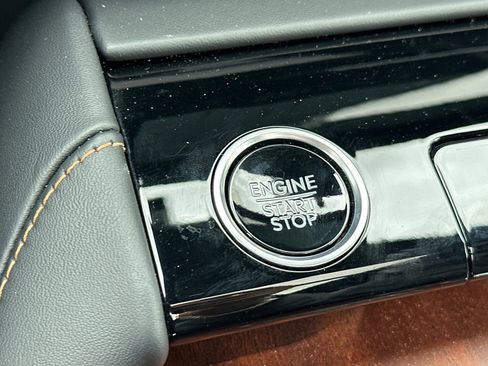 New 2026 Lincoln Navigator L Black Label AWD/4WD image 23