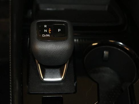 Used 2021 Nissan Rogue SL image 39