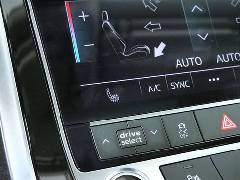 Used 2025 Audi Q7 3.0T Premium Plus image 20