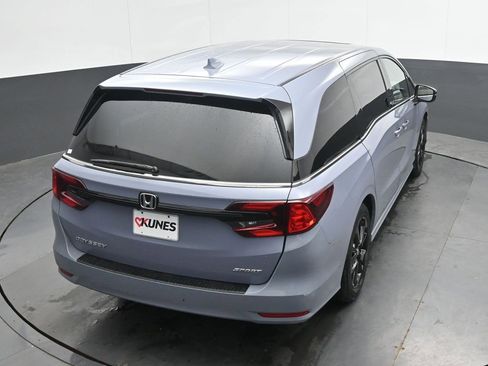 Used 2023 Honda Odyssey Sport image 32