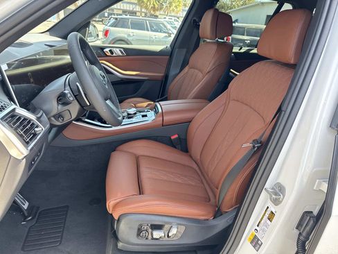 New 2026 BMW X5 xDrive50e w/ Executive Package image 22