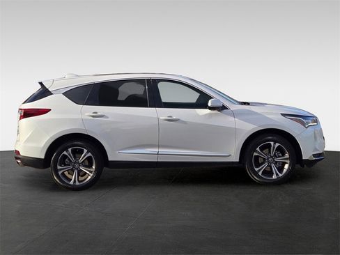 Used 2023 Acura RDX AWD w/ Advance Package image 7