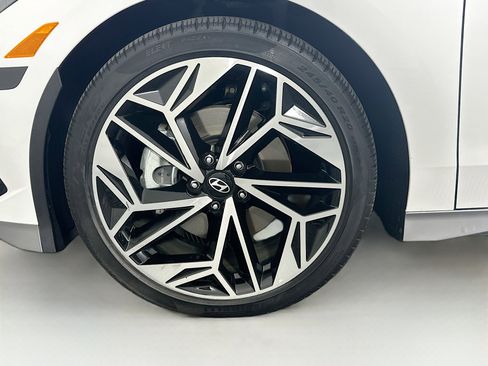 Used 2024 Hyundai Ioniq 6 SEL RWD image 11