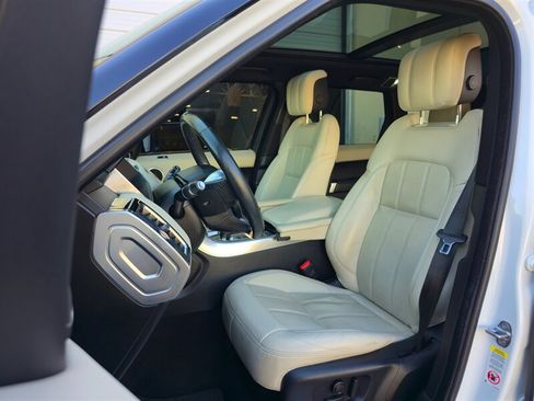Used 2019 Land Rover Range Rover Sport HSE AWD/4WD image 14
