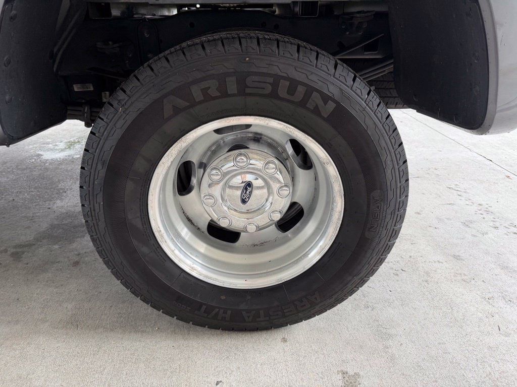 Used 2024 Ford F350 XLT w/ Camper Package AWD/4WD image 18