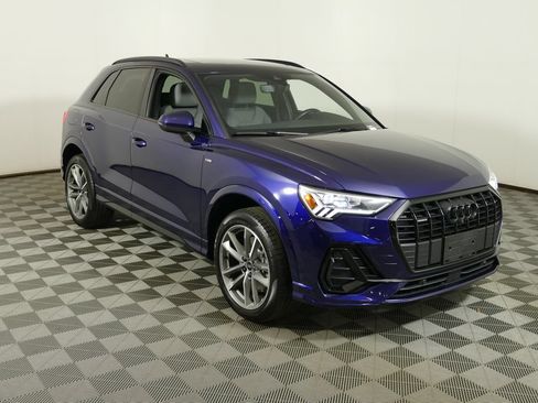 Used 2024 Audi Q3 2.0T Premium Plus AWD/4WD image 1
