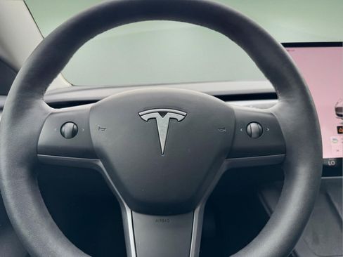 Used 2023 Tesla Model 3 Standard Range RWD image 16