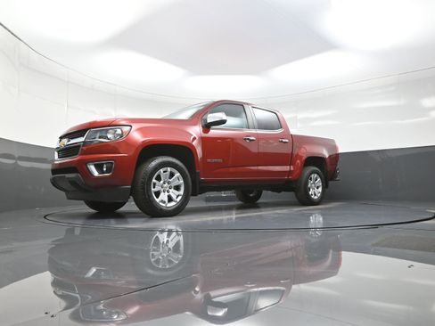 Used 2015 Chevrolet Colorado LT w/ Luxury Package image 11