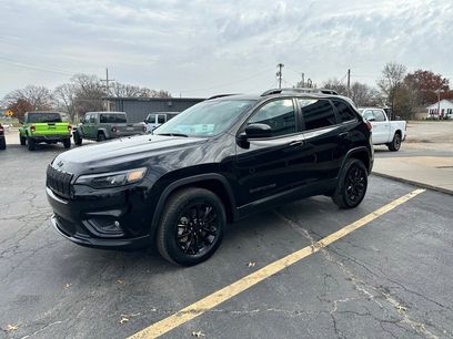 Used 2023 Jeep Cherokee Altitude Lux