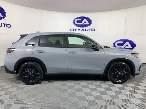 Used 2024 Honda HR-V Sport image 2