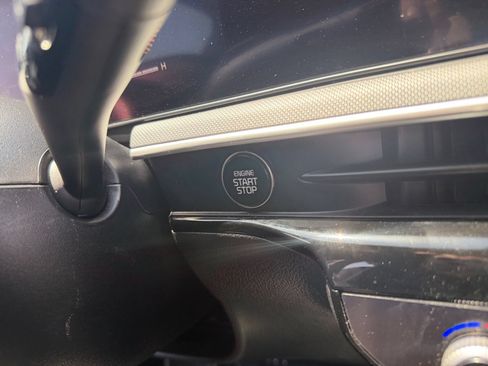 Used 2025 Kia K5 LXS FWD image 19