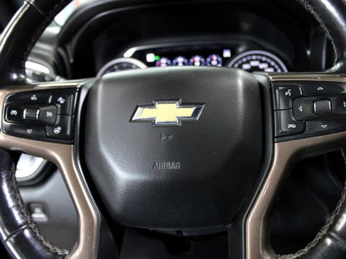 Used 2020 Chevrolet Silverado 2500 High Country image 18