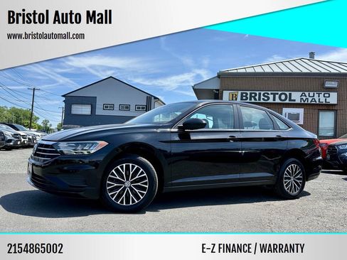 Used 2019 Volkswagen Jetta SE w/ Cold Weather Package FWD image 1