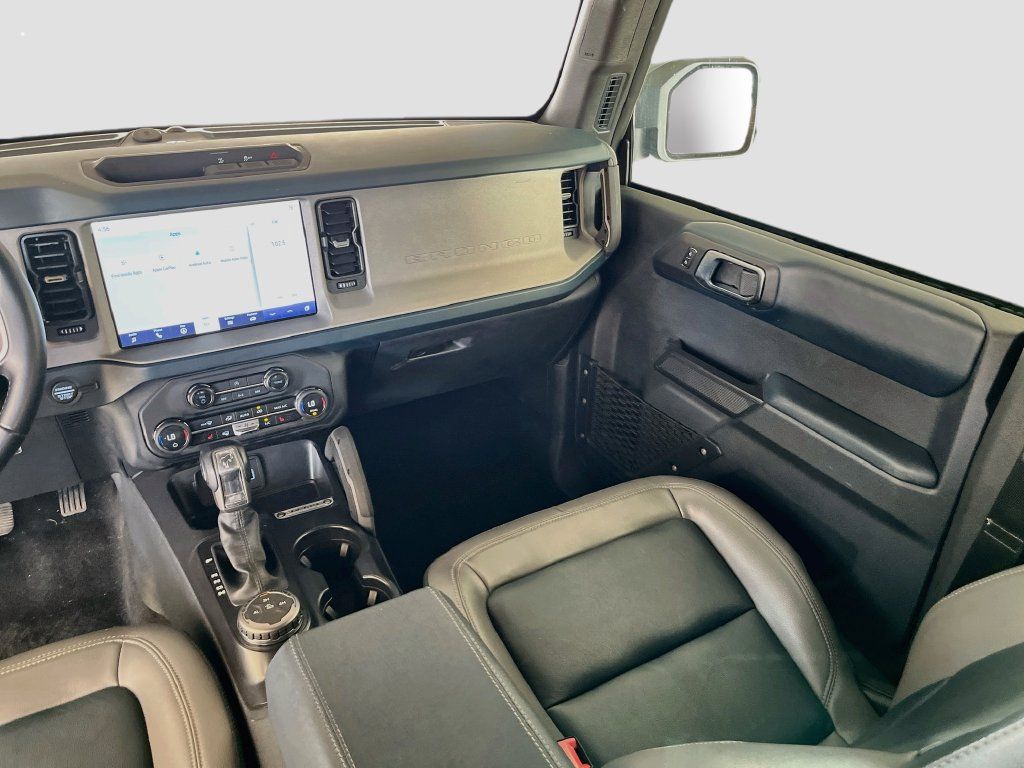 Used 2024 Ford Bronco Outer Banks AWD/4WD image 23
