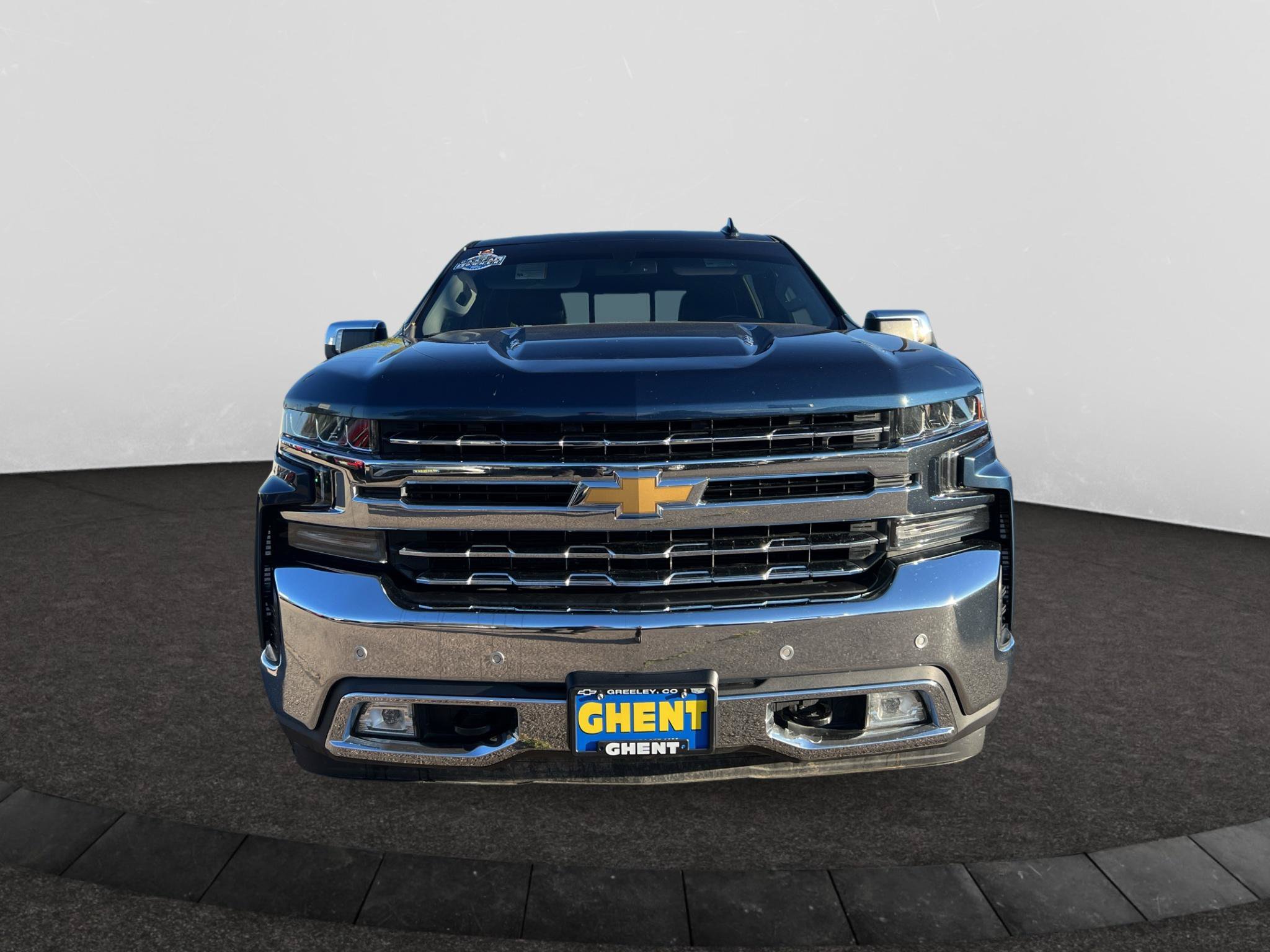 Used 2020 Chevrolet Silverado 1500 LTZ w/ LTZ Plus Package AWD/4WD image 3