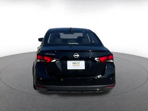 Used 2025 Nissan Versa SV image 12