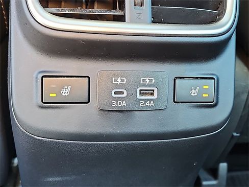 Used 2023 Subaru Legacy Limited image 11