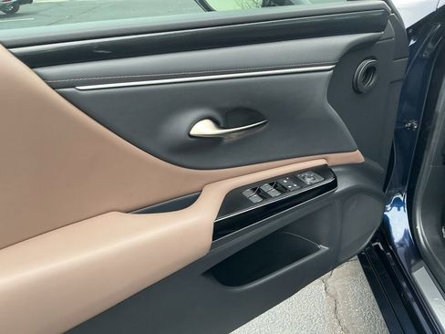 Used 2023 Lexus ES 350 image 10