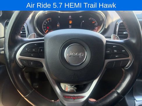 Used 2021 Jeep Grand Cherokee Trailhawk w/ Premium Lighting Group AWD/4WD image 39