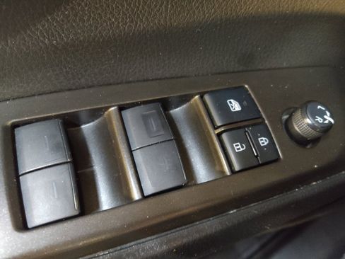 Used 2021 Toyota Camry SE image 27