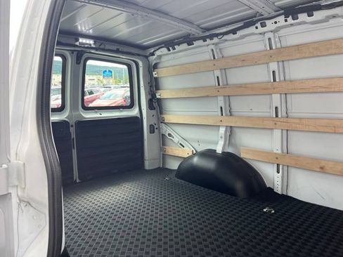 Used 2025 GMC Savana 2500 w/ Driver Convenience Package RWD image 17