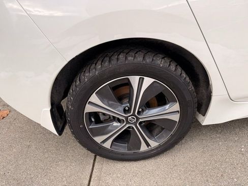 Used 2021 Nissan Leaf SL Plus image 12