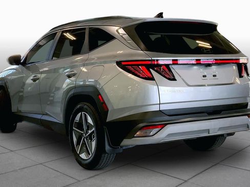 Certified 2025 Hyundai Tucson SEL FWD image 11
