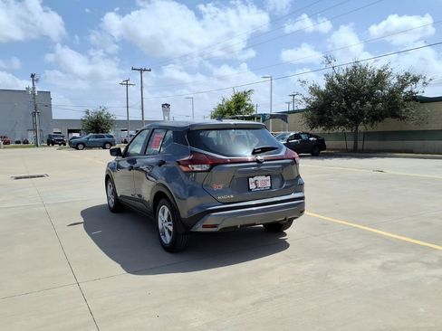 Used 2024 Nissan Kicks S FWD image 3