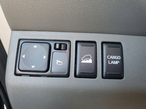 Certified 2020 Nissan Frontier SV w/ Midnight Edition Floor Mats image 32