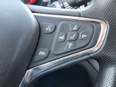 Used 2020 Chevrolet Equinox LS image 28