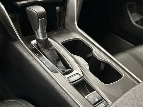 Certified 2019 Honda Accord EX image 24