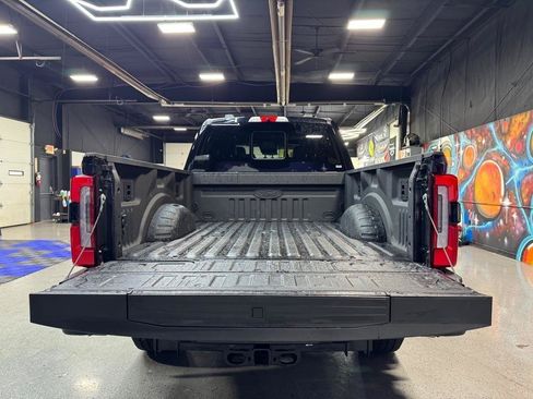 Used 2026 Ford F250 Platinum AWD/4WD image 5